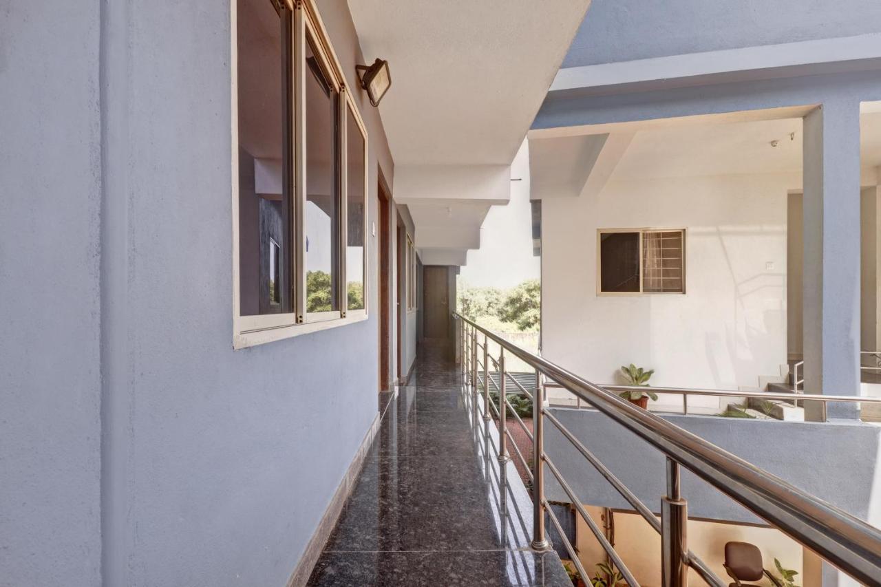 Spot On Svasthi Homes Mājāli Exterior foto